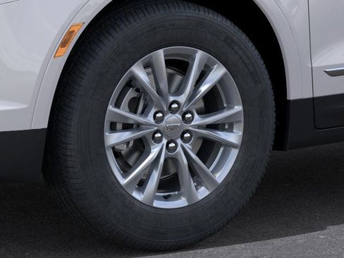New 2025 Cadillac XT5 Luxury w/ LPO, Floor Liner Package image 9