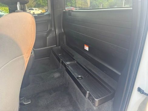 Used 2022 Toyota Tacoma SR image 20