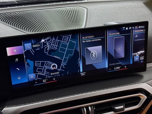 Used 2023 BMW 330i xDrive Sedan w/ M Sport Package image 19