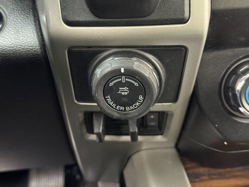 Used 2019 Ford F150 Lariat image 27