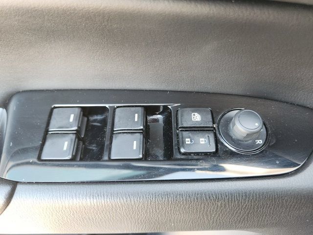 Used 2019 MAZDA CX-5 Touring FWD image 27