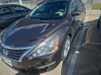 Used 2013 Nissan Altima 2.5 SV w/ 2.5SV Convenience Pkg