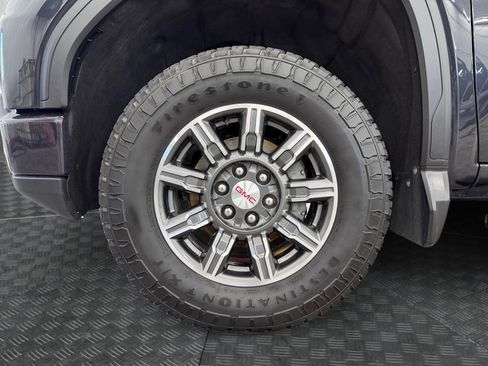 Used 2024 GMC Sierra 1500 AT4 w/ AT4 Preferred Package AWD/4WD image 36