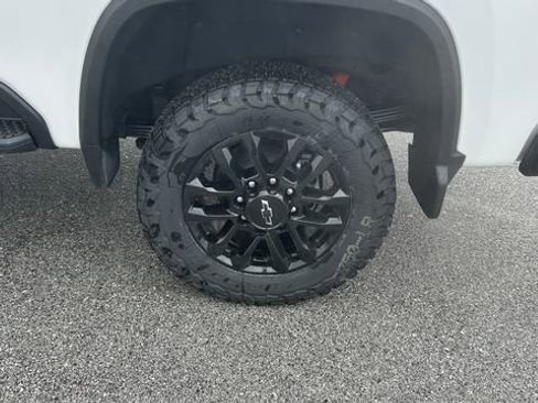 New 2026 Chevrolet Silverado 2500 LT w/ Trail Boss Package image 9