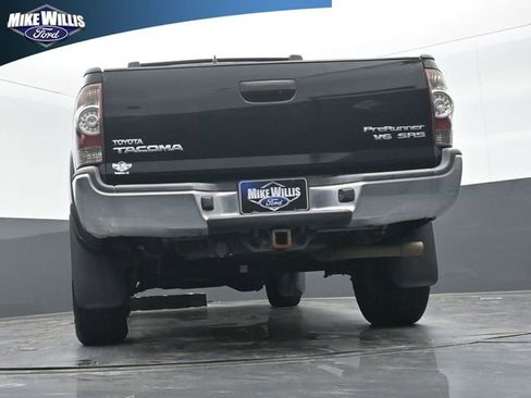 Used 2015 Toyota Tacoma PreRunner w/ SR5 Package image 22