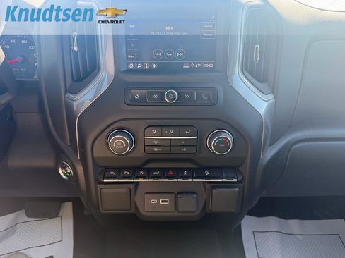 Used 2022 Chevrolet Silverado 1500 W/T w/ WT Value Package image 23