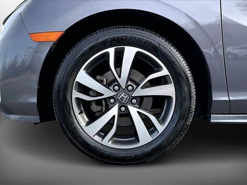 Used 2023 Honda Odyssey Touring image 32