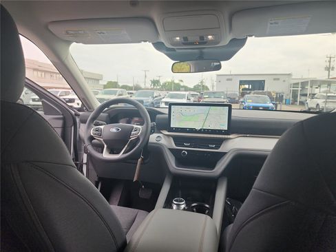 New 2026 Ford Explorer Active image 20