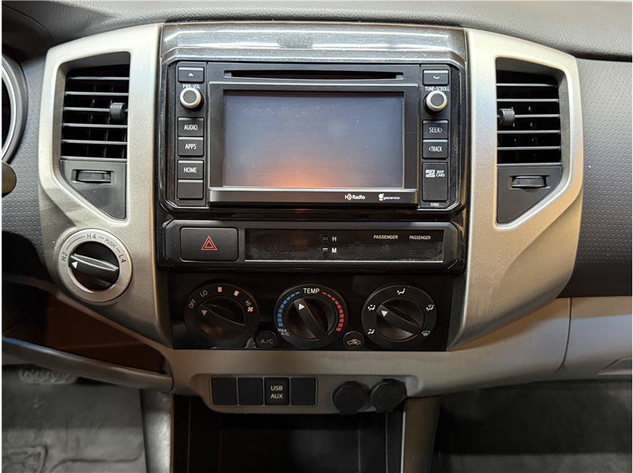 Used 2014 Toyota Tacoma 4x4 Double Cab w/ TRD Sport Package image 18
