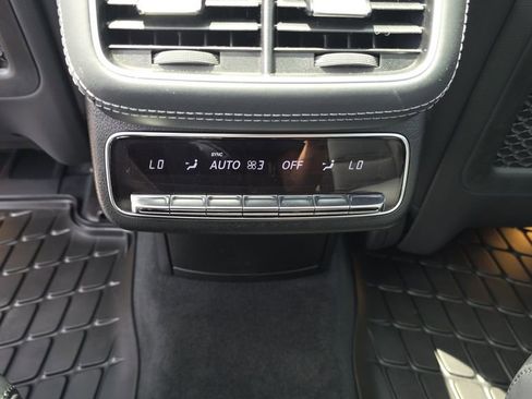 Certified 2022 Mercedes-Benz GLS 63 AMG 4MATIC image 31