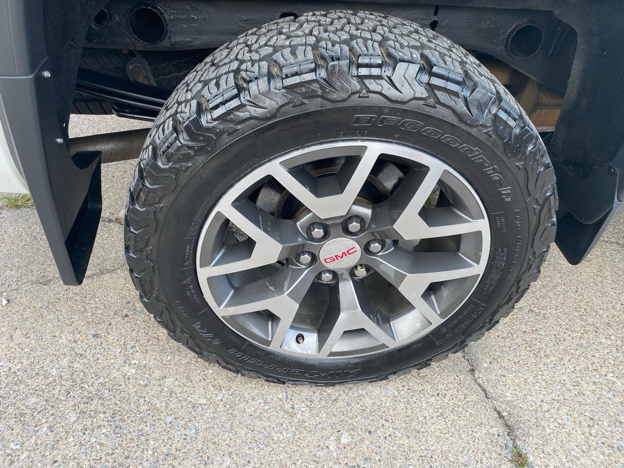 Used 2018 GMC Sierra 1500 SLT AWD/4WD image 12