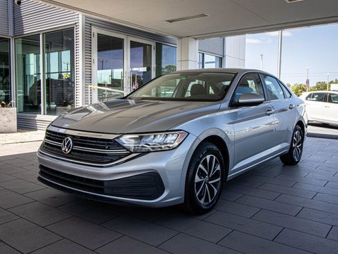 Used 2022 Volkswagen Jetta S FWD image 9