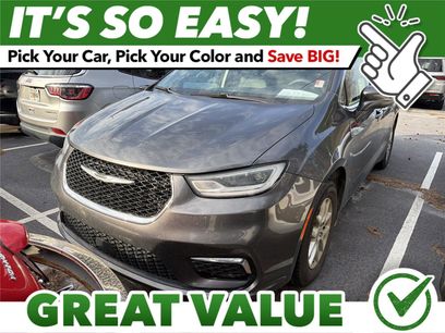 Used 2022 Chrysler Pacifica Touring-L