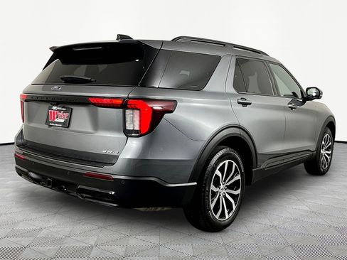 Used 2025 Ford Explorer ST-Line AWD/4WD image 6