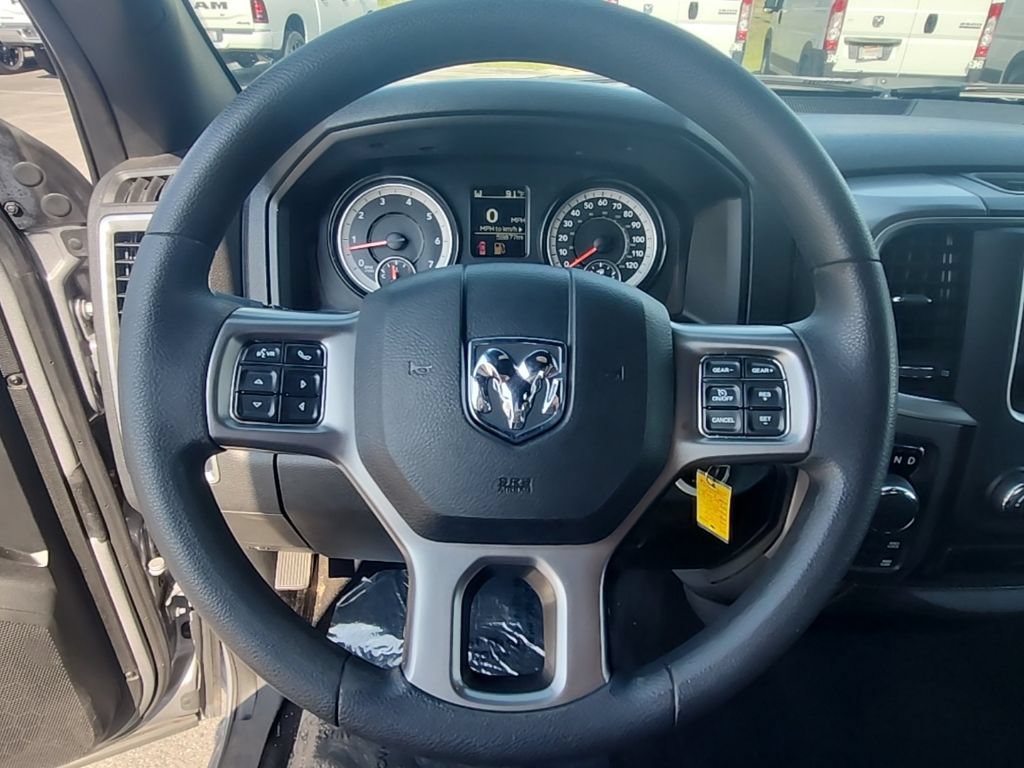 Used 2024 RAM 1500 Warlock AWD/4WD image 11