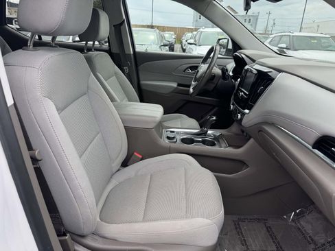 Used 2018 Chevrolet Traverse LT w/ LPO, Floor Liner Package image 28