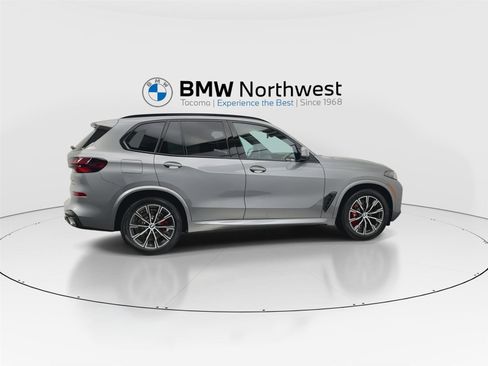 New 2026 BMW X5 xDrive50e w/ M Sport Package image 4