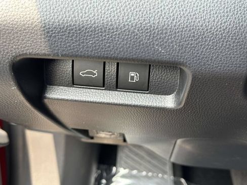 Used 2023 Toyota Crown AWD/4WD image 13