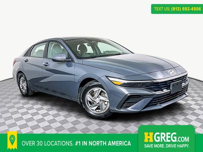 Used 2025 Hyundai Elantra SE