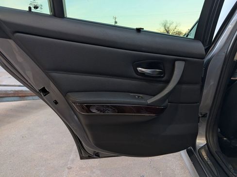 Used 2011 BMW 335i Sedan image 23