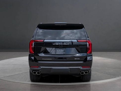 Used 2026 GMC Yukon Denali Ultimate AWD/4WD image 4