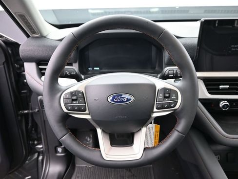 New 2026 Ford Explorer Active w/ Active Comfort Package AWD/4WD image 24