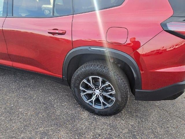 Used 2025 GMC Acadia AT4 w/ LPO, All-Weather Package AWD/4WD image 11