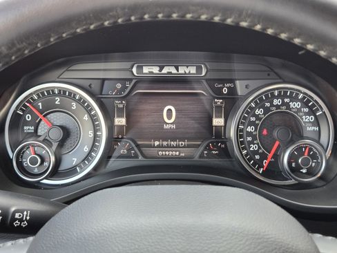 Used 2022 RAM 1500 Big Horn AWD/4WD image 18