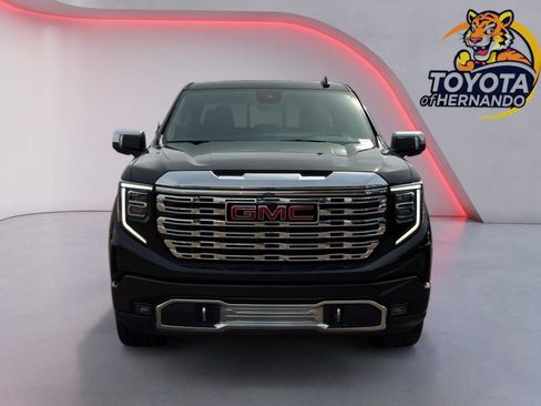 Used 2024 GMC Sierra 1500 Denali image 2