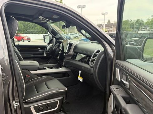 New 2026 RAM 1500 Laramie AWD/4WD image 25
