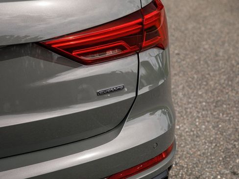 Used 2020 Audi Q3 2.0T Premium w/ Convenience Package image 17