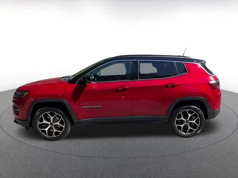 Used 2025 Jeep Compass Limited AWD/4WD image 8
