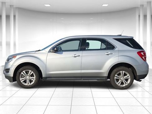 Used 2016 Chevrolet Equinox LS image 2