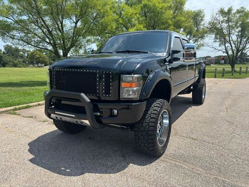 Used 2009 Ford F350 Harley-Davidson AWD/4WD image 4