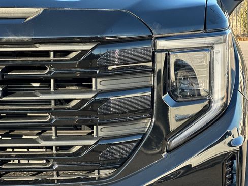 Used 2024 GMC Sierra 1500 Elevation image 53