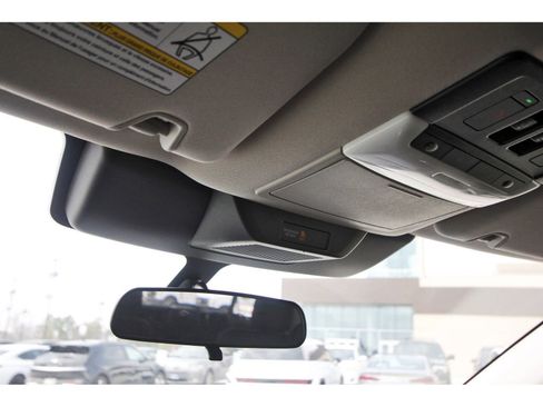 Used 2024 Nissan Pathfinder SV w/ SV Premium Package image 24