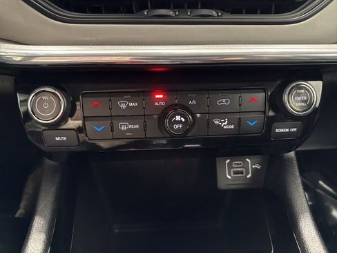Used 2022 Jeep Compass Limited w/ Elite Group AWD/4WD image 35