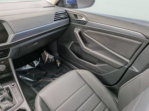 Certified 2024 Volkswagen Jetta SE FWD image 15