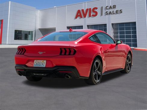 Used 2024 Ford Mustang Coupe image 6