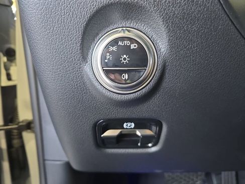 New 2026 Mercedes-Benz C 300 Sedan image 26