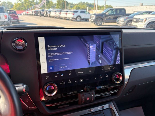 Used 2024 Lexus GX 550 AWD/4WD image 16