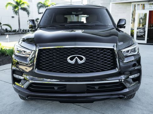 Used 2024 INFINITI QX80 Sensory image 4