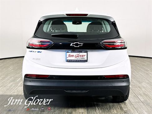 Used 2023 Chevrolet Bolt LT w/ Infotainment Package image 6