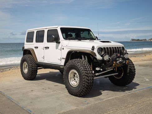 Used 2024 Jeep Wrangler Unlimited Rubicon 392 AWD/4WD image 3