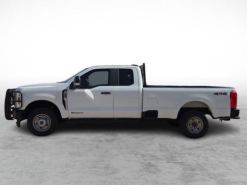 Used 2024 Ford F250 XL AWD/4WD image 6