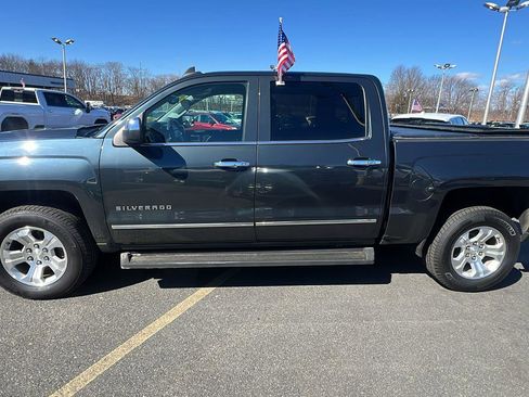 Used 2018 Chevrolet Silverado 1500 LTZ Z71 image 4