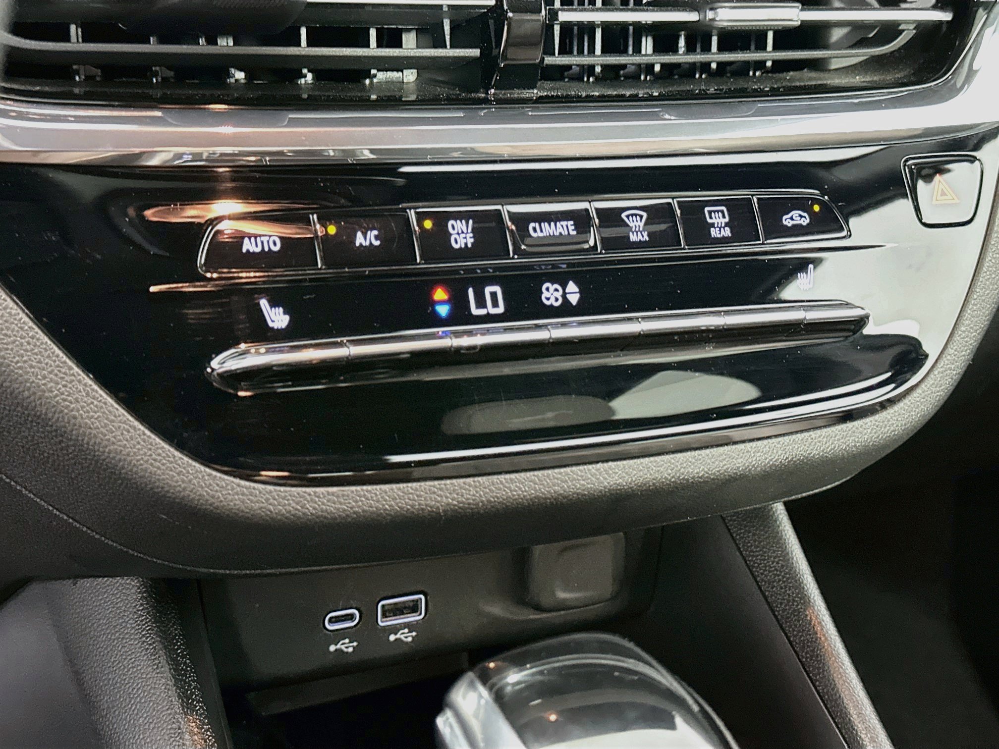 Used 2025 Buick Envista Avenir FWD image 23