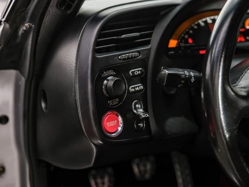 Used 2004 Honda S2000 image 23
