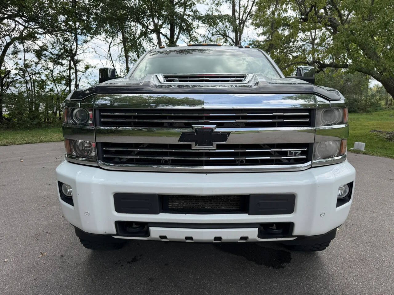 Used 2017 Chevrolet Silverado 2500 LTZ w/ Duramax Plus Package AWD/4WD image 11