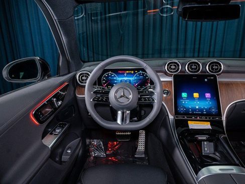 New 2026 Mercedes-Benz GLC 300 4MATIC image 14